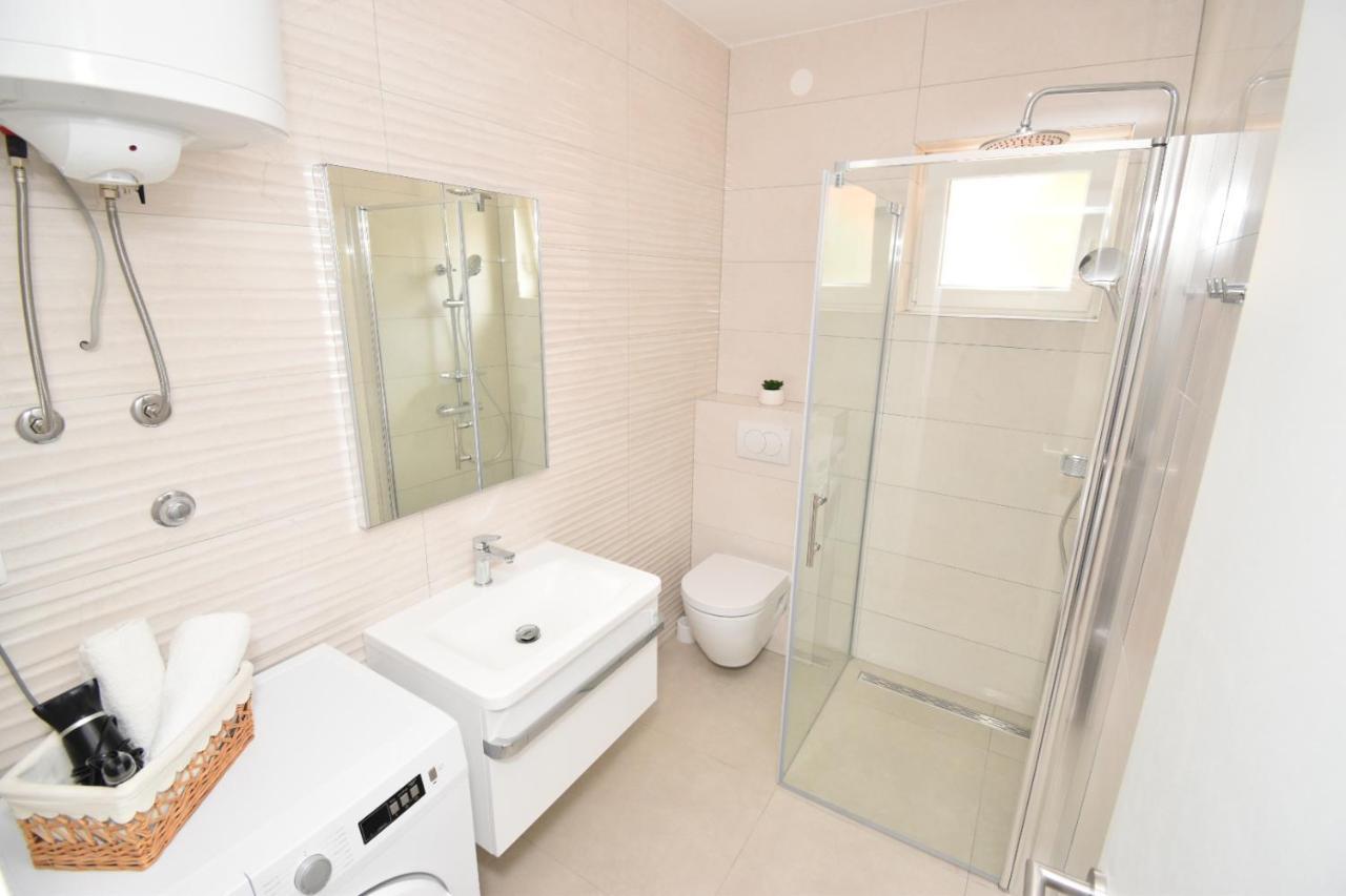 Apartments Ivan Задар Екстериор снимка